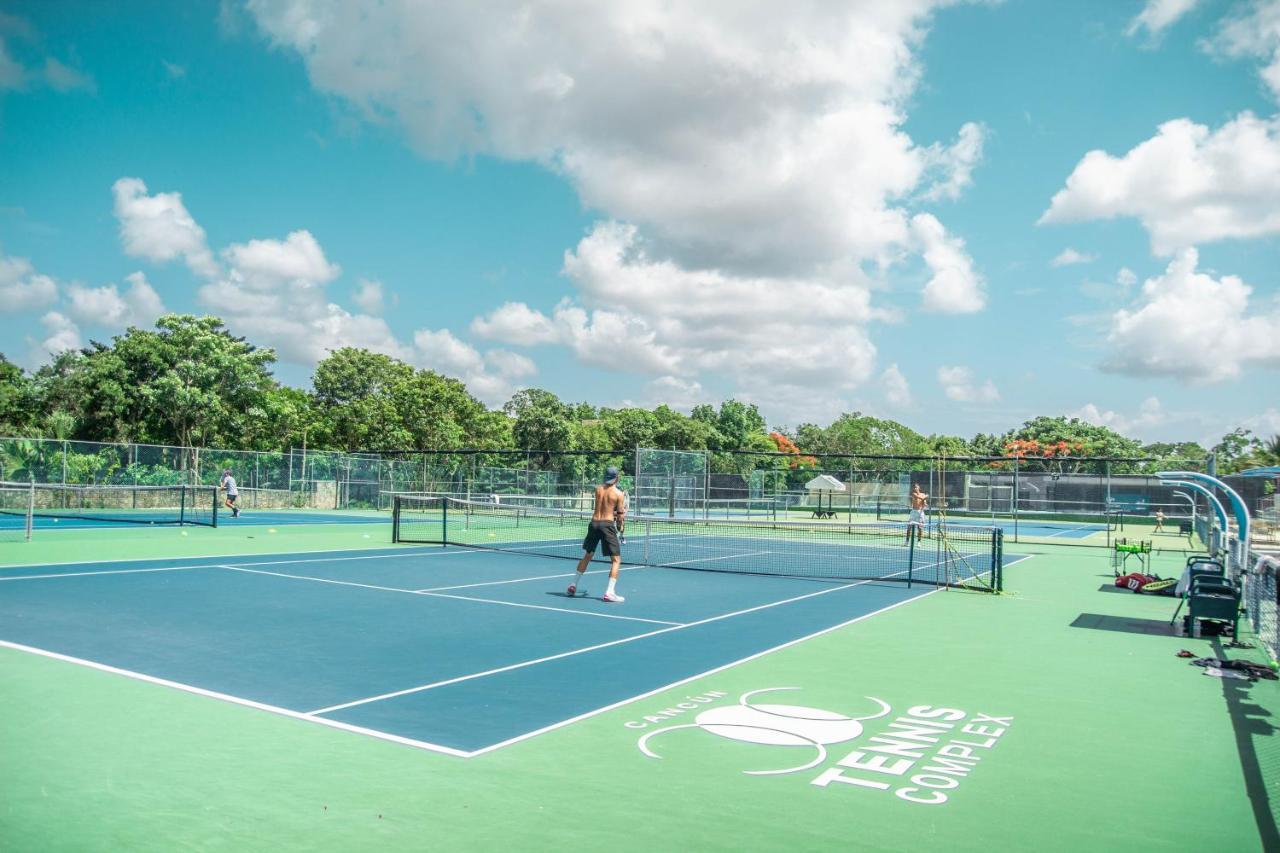 Cancun Tennis Inn Канкун Экстерьер фото